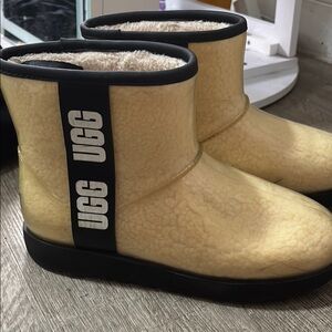 UGG Classic Clear Boots